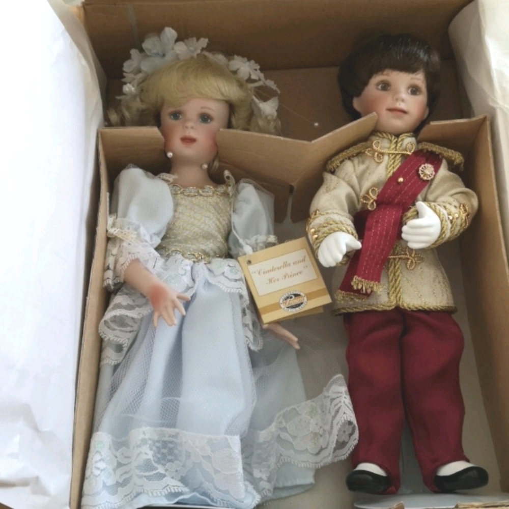 Cinderella and Her Prince Ashton Drake Dolls